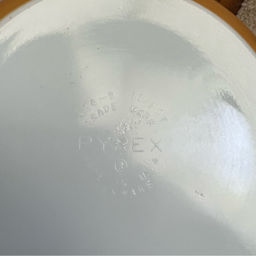 Vintage Pyrex Old Orchard 3 Piece Casserole Set #470 - Picture 3 of 10